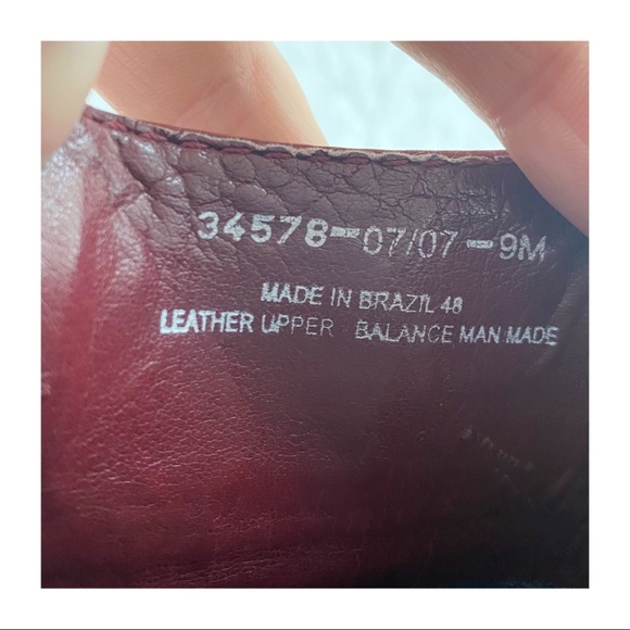 CLARKS Burgundy Red Leather Upper Stretch Buckle Mules 9 Slip-On Comfort - Picture 8 of 12